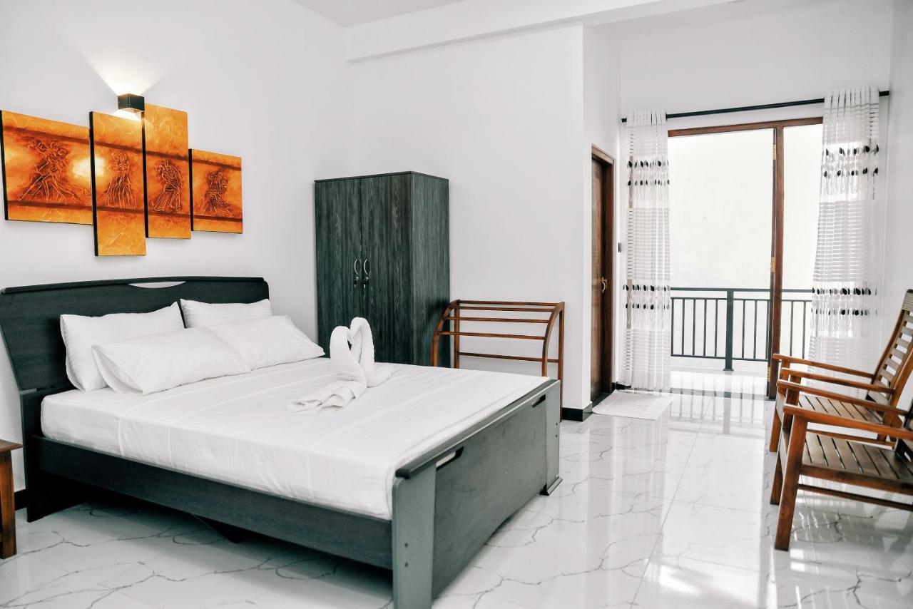 Aurum Boutique Hotel Negombo Exterior photo