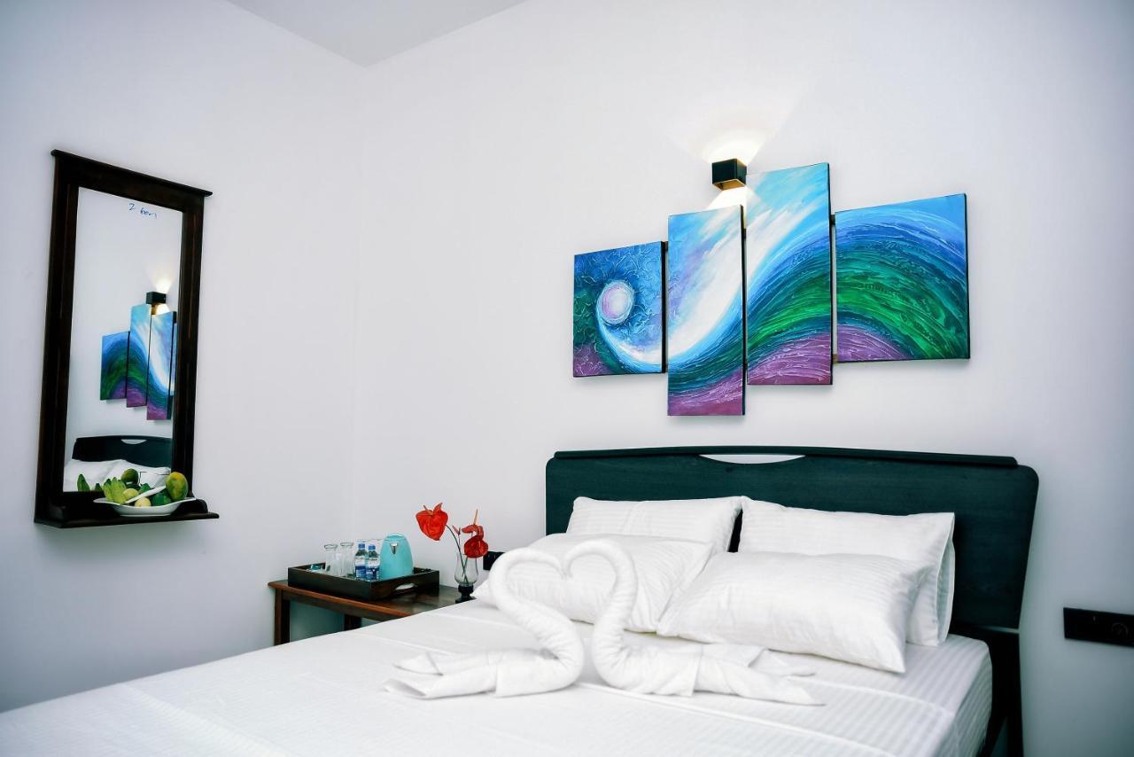 Aurum Boutique Hotel Negombo Exterior photo