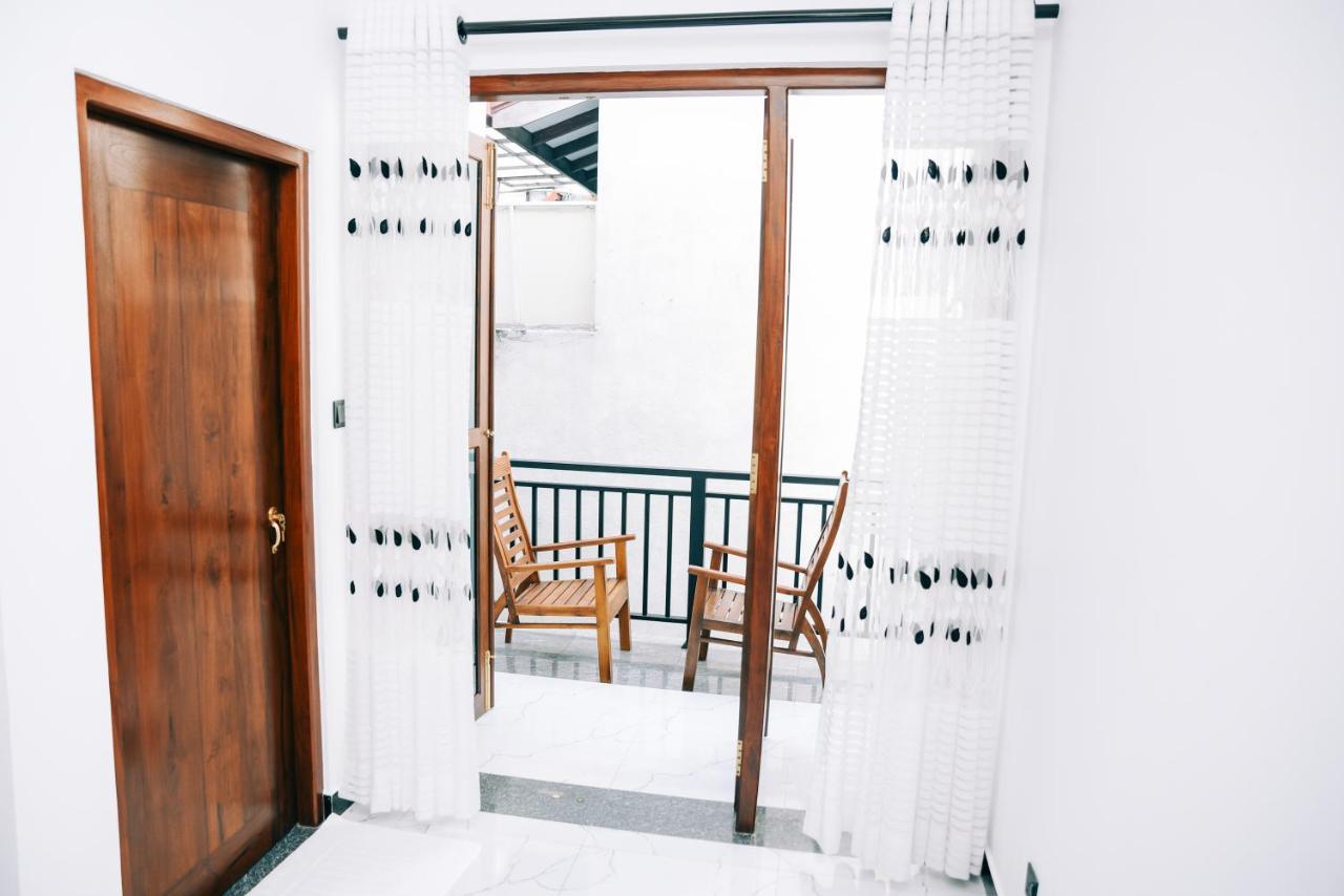 Aurum Boutique Hotel Negombo Exterior photo